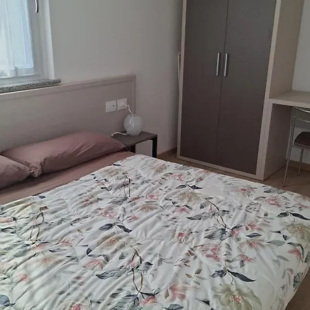 شقة A Casa Di Stefano *
